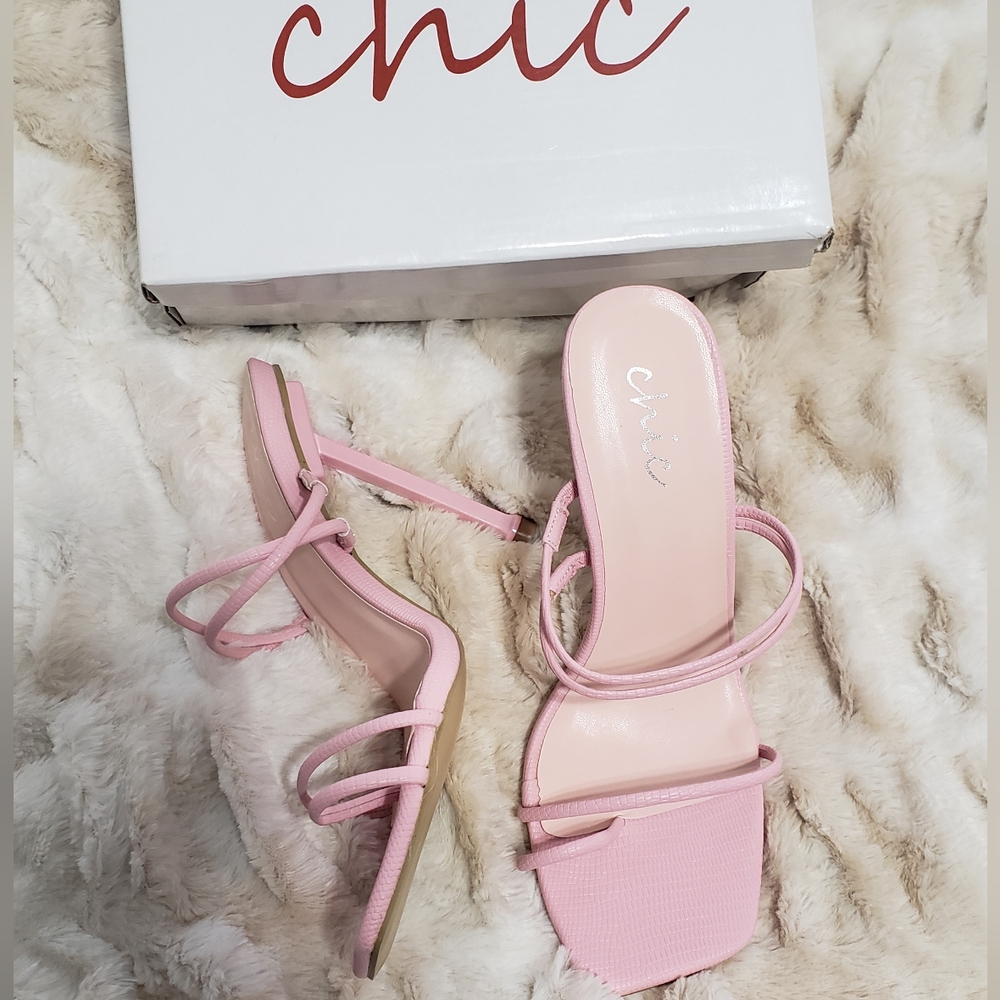 Chic Pink Heels Elegant Strappy Design